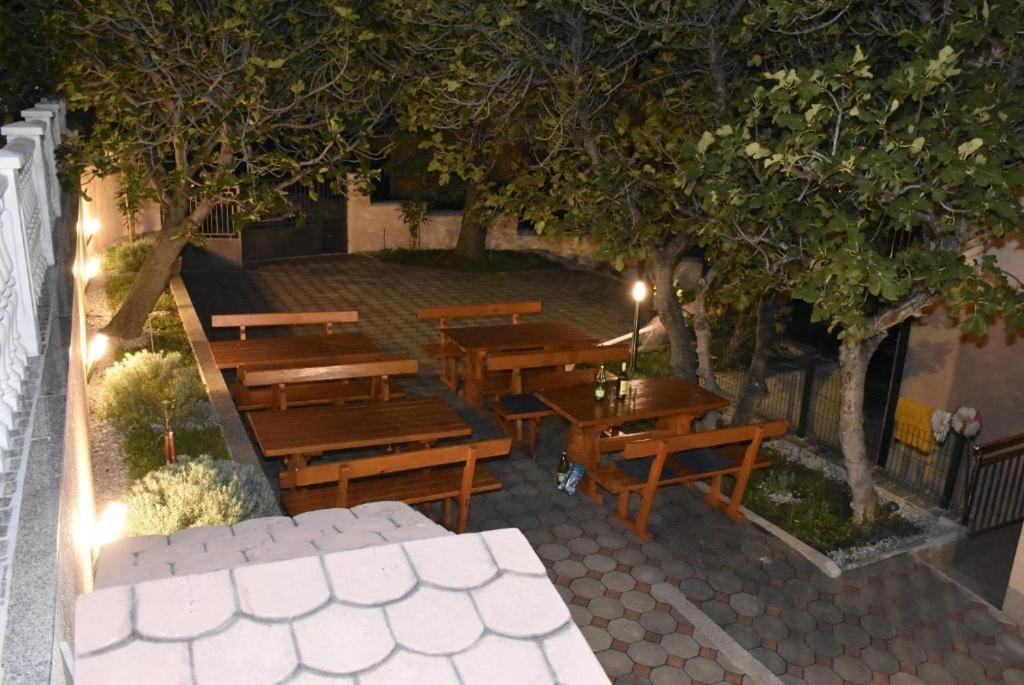 Apartmani Mira Klenovica Esterno foto